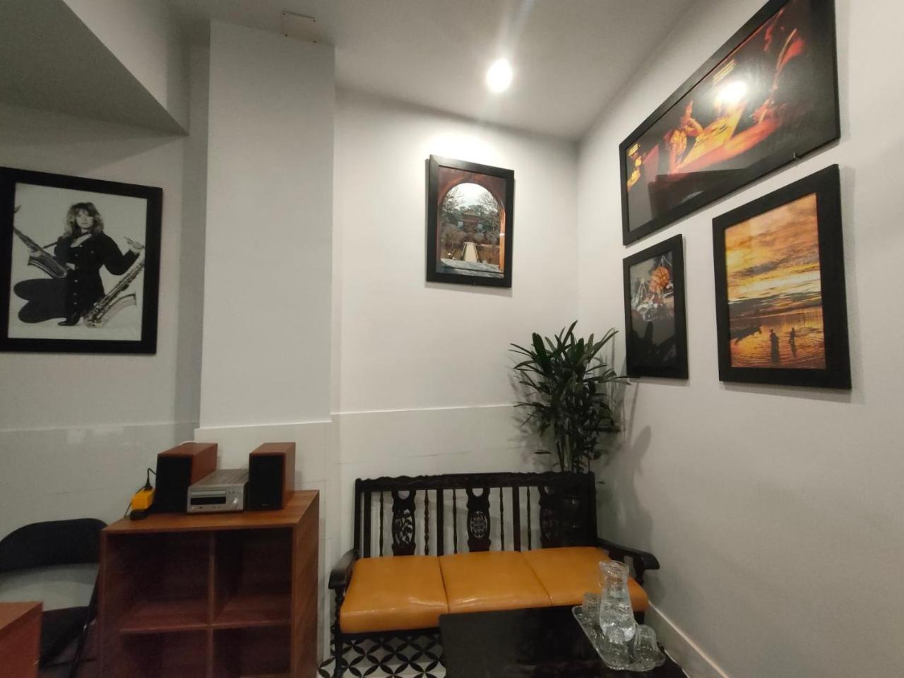 Nineties Homestay Hue Esterno foto